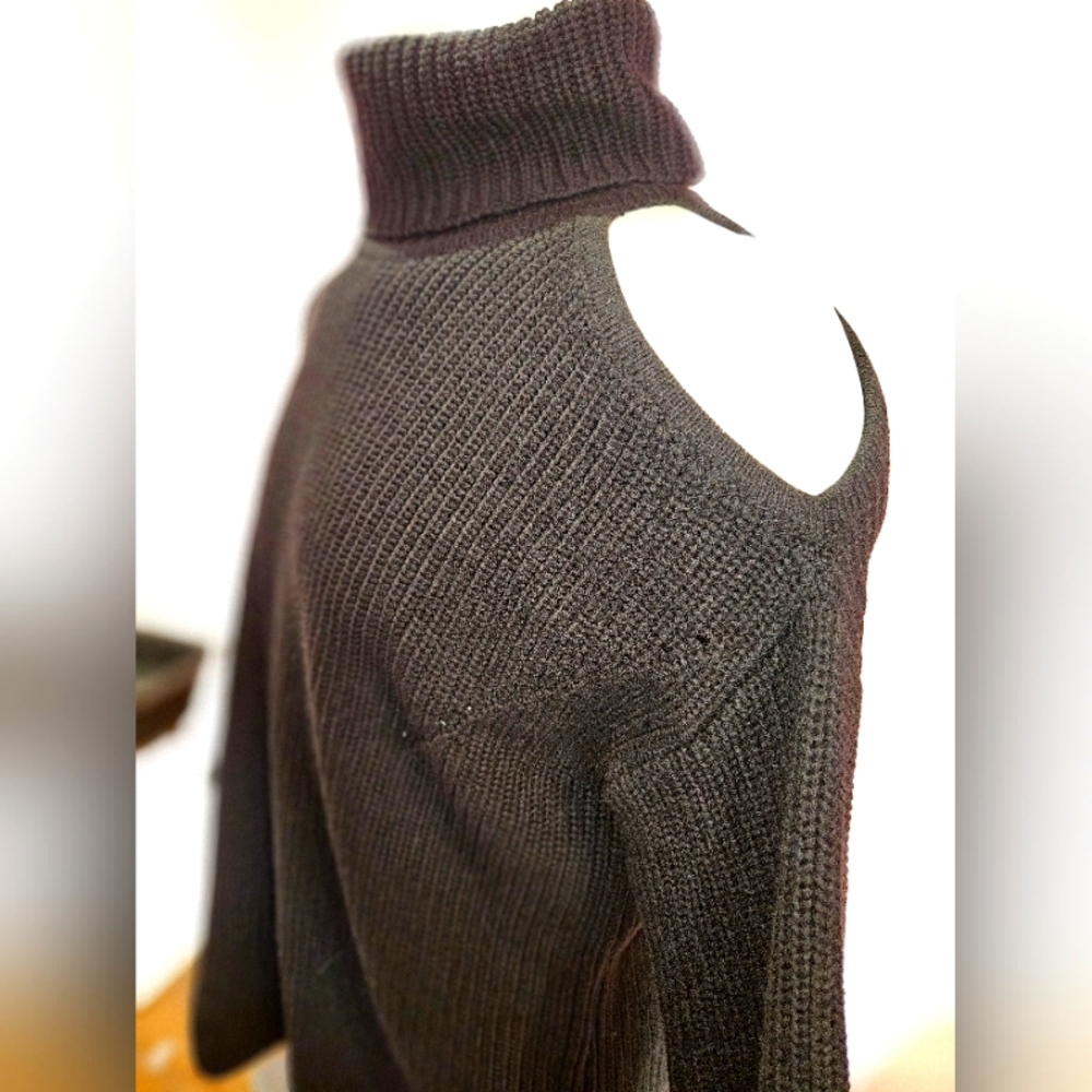 Limited half cold shoulder sweater